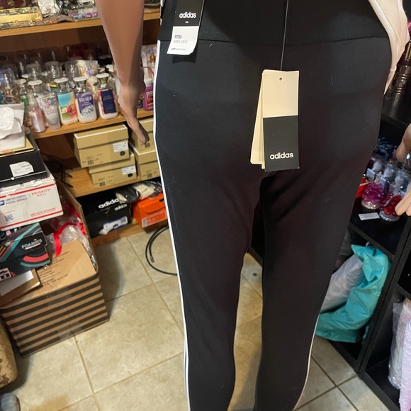 Adidas track set - Picture 3 of 3